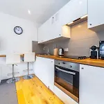 Amazing Modern Studio, Prestigious Paddington