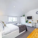 Amazing Modern Studio, Prestigious Paddington
