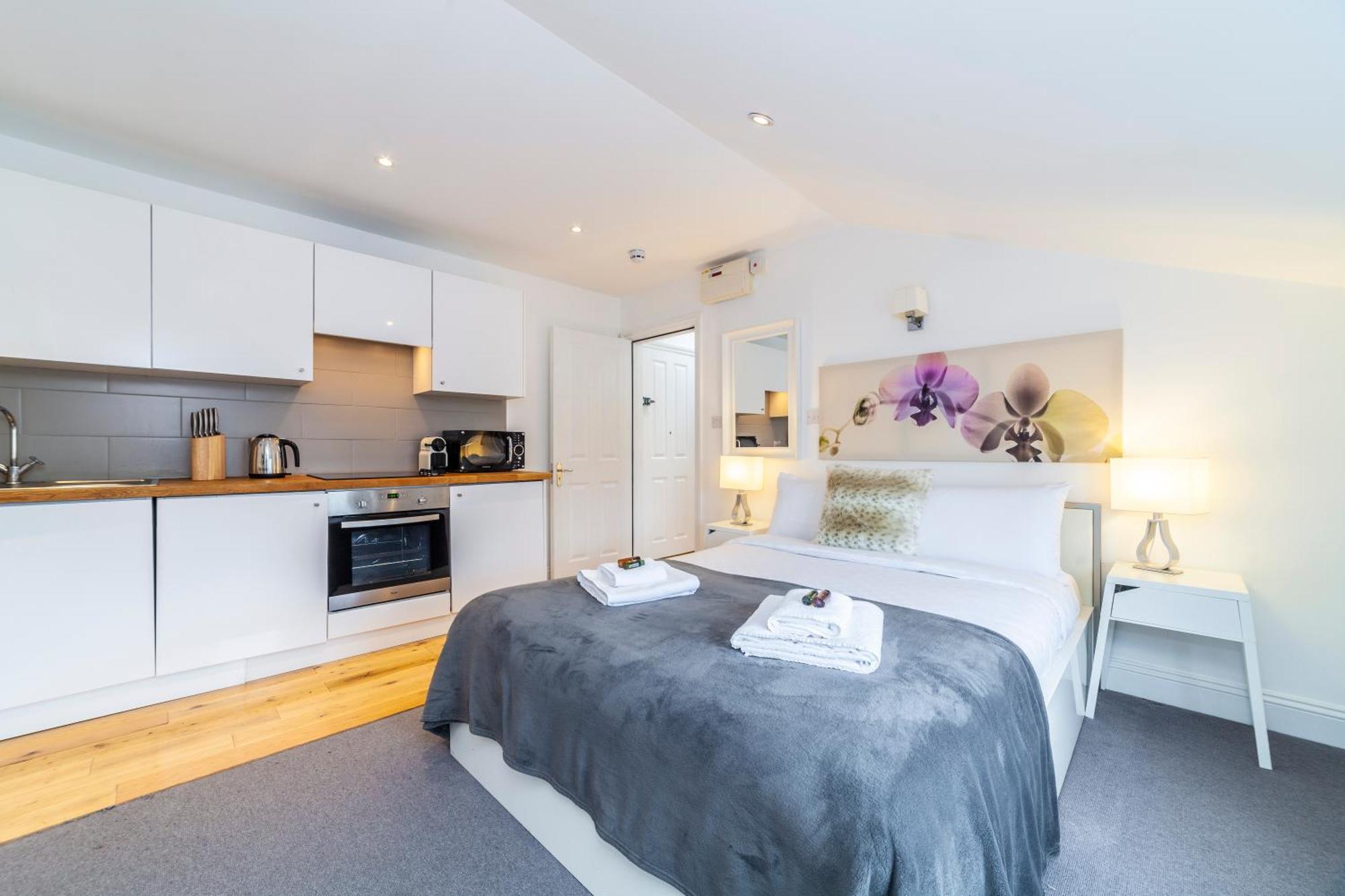 Amazing Modern Studio, Prestigious Paddington London